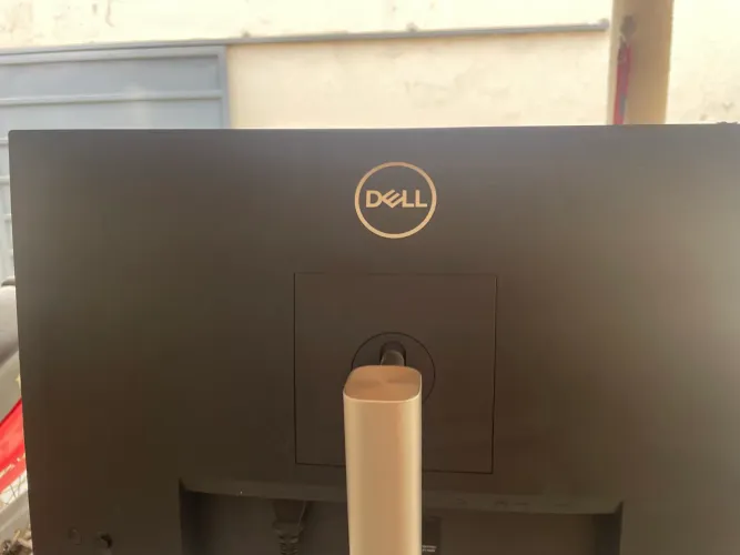 Monitor Dell Tela: 23,8 - Resolução: Full HD ? 1920 × 1080