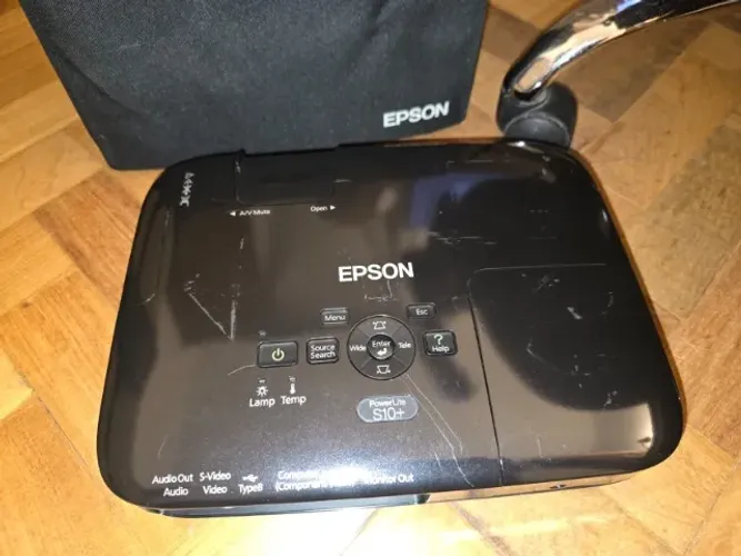 Epson PowerLite S10+ Projetor 2600 Lumens SVGA