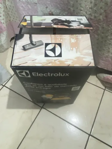 Aspirador de Pó e Água Acqua Power Electrolux 1400W 11L útil Função Sopro