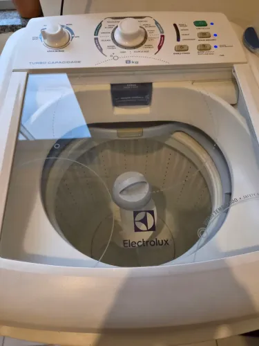 Máquina de Lavar Electrolux 8kg LT09B