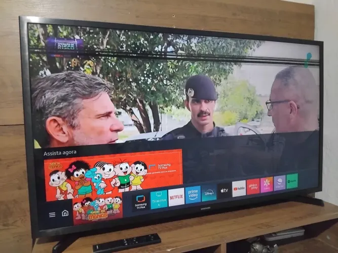 SMART TV SAMSUNG TIZEN 43 COMPLETA POSSUI LISTRA