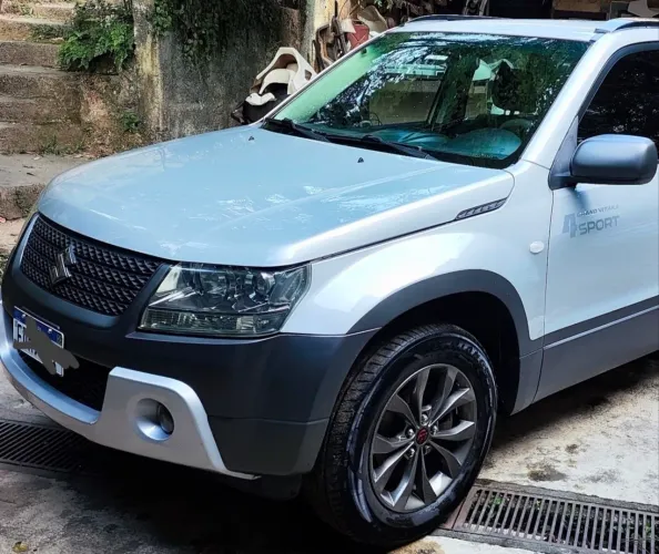 Suzuki Grand Vitara 2.0 16V 4x2/4x4 5P Mec. 2012