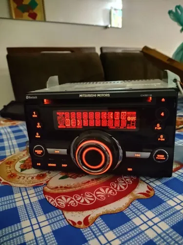 Rádio Mitsubishi CX501B