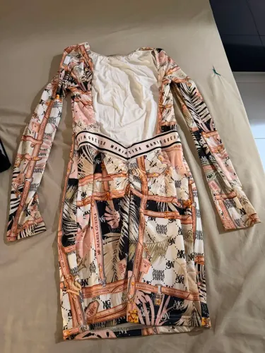 Vestidos Maria Gueixa em perfeito estado!
