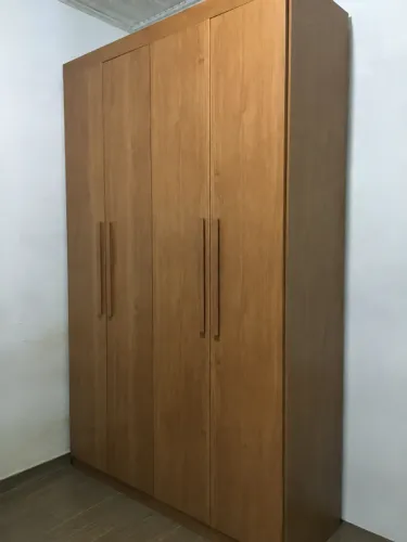 Guarda Roupas usado - ler descrição