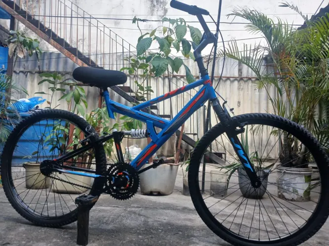 Bicicleta aro 26 com amortecedor sem marcha