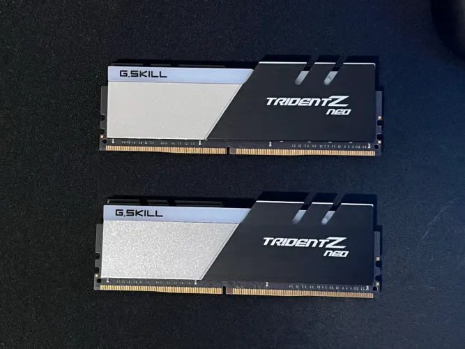 Memória RAM DDR4 32Gb 2x16 3200MHz G.Skill Trident Z Neo RGB