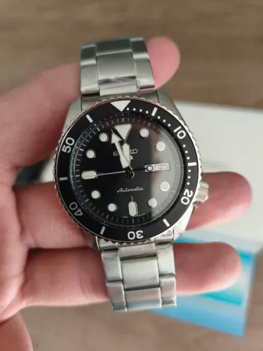 Relógio Seiko 5 sports DIVER automático preto