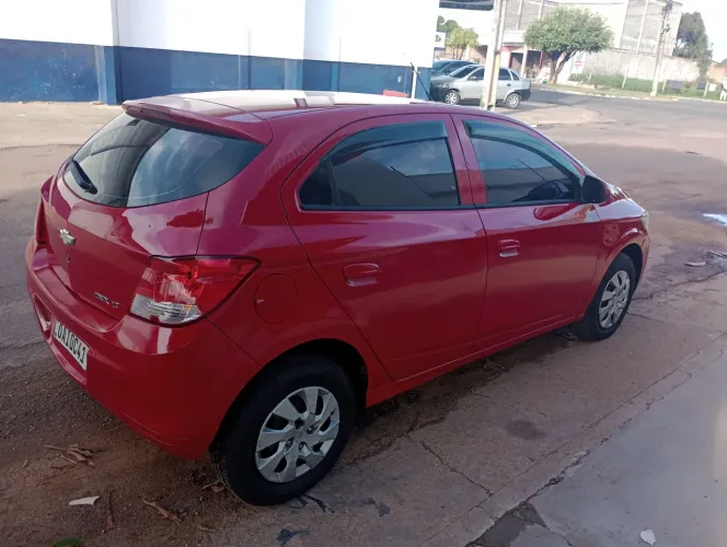 Chevrolet Onix Hatch LT 1.0 8V Flex Power Mec. 4P 2015