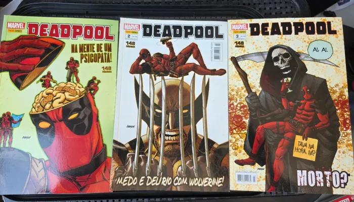 Lote deadpool hq e encadernado