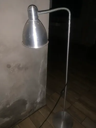 Abajur de Chão/Luminária de Piso - Alumínio
