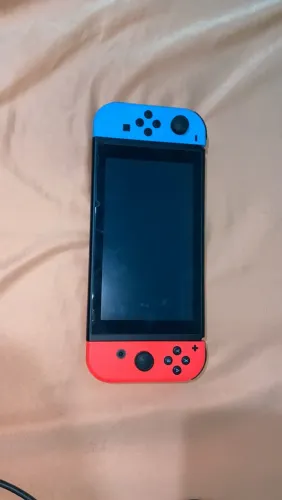 Nintendo Switch V2 + Pro Controller Original + 2 Jogos Mídia Física