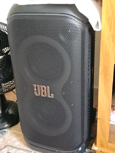 Caixa JBL 320 partybox