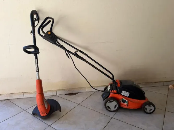 Máquinas de cortar grama