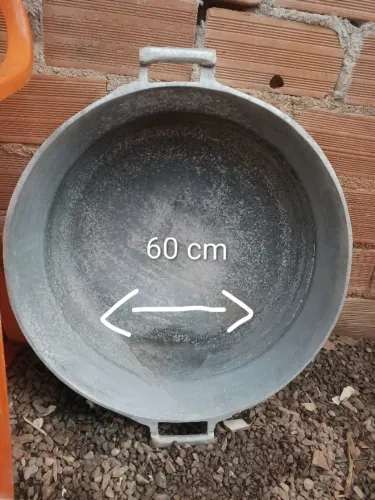 Tacho de alumínio batido