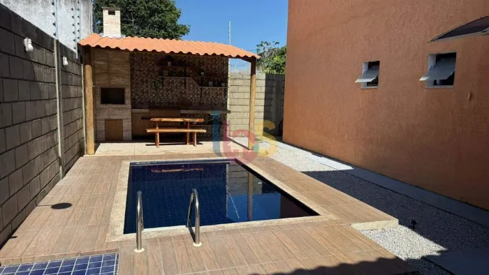 Vendo Casa com 03 Quartos em Coroa Vermelha