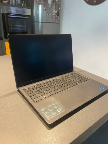 Dell Inspiron 15 - Notebook