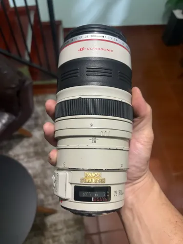 Lente Canon 28-300