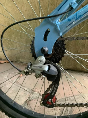 Bicicleta Caloi aro 26 21 marchas câmbio shimano