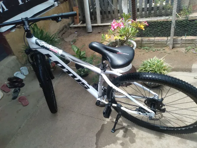 Vende uma bicicleta semi nova com 2 meses de uso