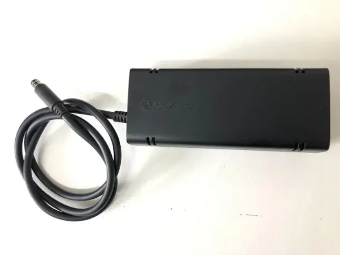 Fonte Xbox 360 superslim Original Bivolt