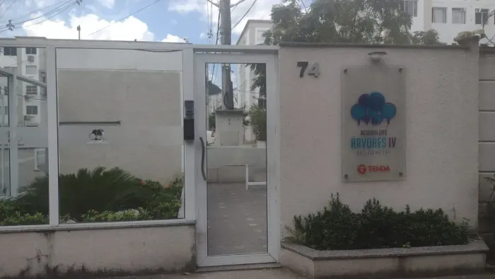 Imóvel para aluguel tem 49 metros quadrados com 2 quartos em Campo Grande - Rio de Janeiro