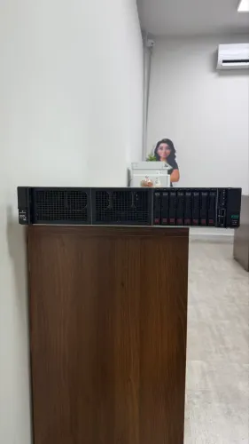 HPE ProLiant DL380 Gen10 | Dual Xeon Gold 6134 | 64GB DDR4 ECC | Trilhos