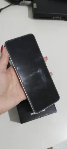 Vendo Samsung Galaxy Z Flip6 5G (Pouco tempo de uso)