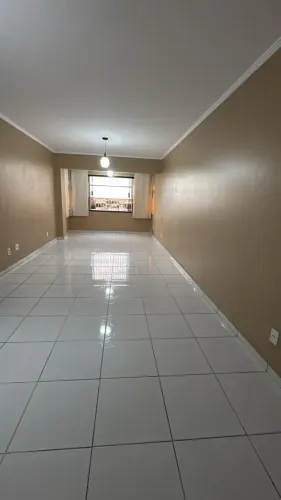 Imóvel para aluguel possui 80 metros quadrados com 3 quartos em Centro - Petrolina - PE