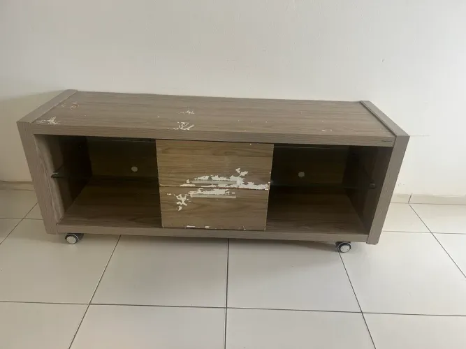 Excelente oportunidade! Vendo Rack 100% MDf em excelente estado.