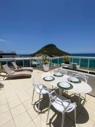 Recreio dos Bandeirantes | Cobertura Duplex Pé na Areia com Vista Panorâmica para o Mar RE