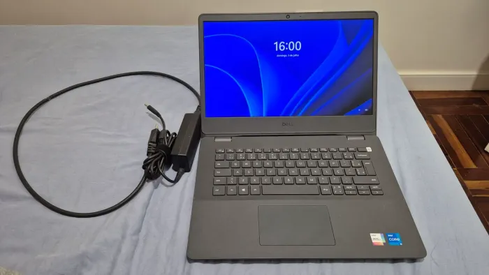 Notebook Dell Vostro 3400 i5 1135g7 11a geração 12GB RAM 256GB ssd