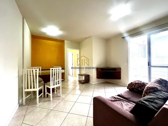 Apto 02 Dorm. sendo 01 suite, 02 vagas - Trindade