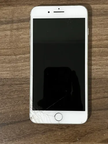 iPhone 8 Plus 