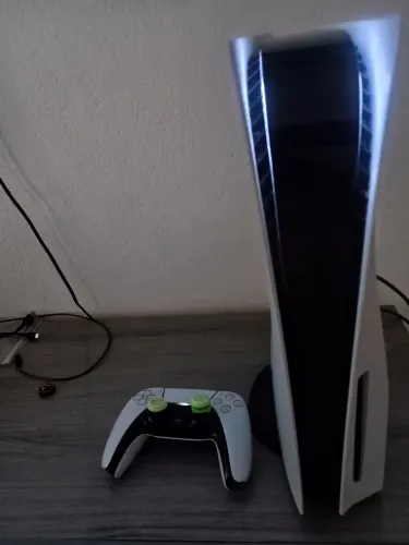 Ps5 semi novo com leitor de disco 1tb nunca aberto!