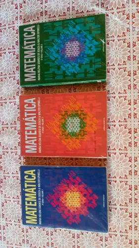 Matemática Walter Spinelli Ens. Médio + os 3 Manuais com as Soluções. Em Excelente Estado!
