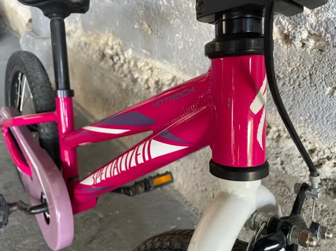 Bike bicicleta infantil specialized 
