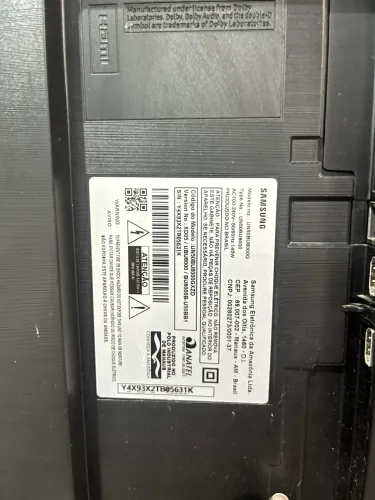 Tv Samsung 50 polegadas com defeito ser pra tirar peças.