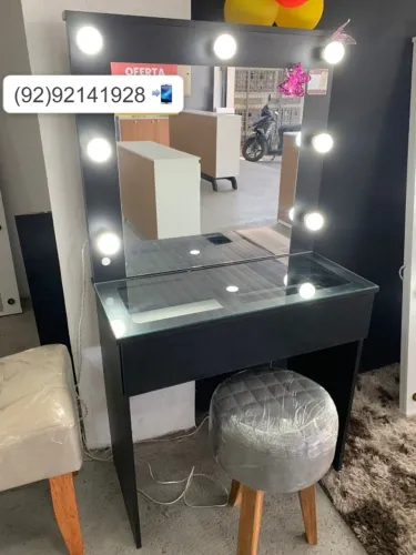 Camarim penteadeira + banqueta Grátis!!