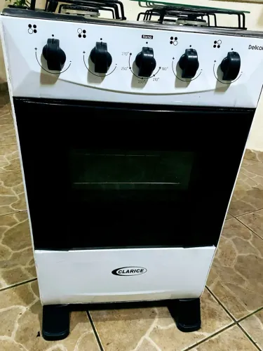 Fogão novíssimo excelente, entrego com taxa