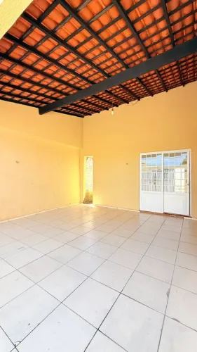 Casa no Dirceu 1 próximo ao mercado quadrados com 3 quartos em Itararé - Teresina - PI