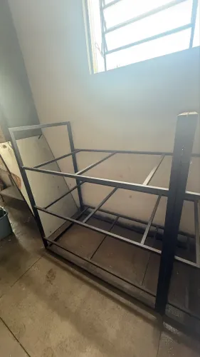 Estante Industrial Reforçada em Ferro para Loja/Estoque - Estrutura Pesada