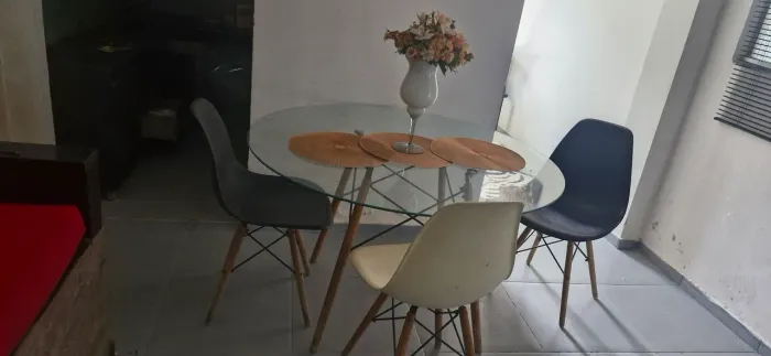 Mesa de vidro eiffel