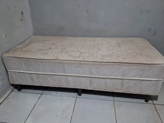 Cama de solteiro Box
