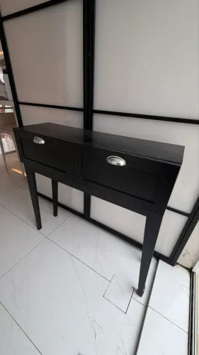 Aparador preto laqueado com 2 gavetas