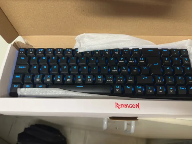 KIT TECLADO E MOUSE BS-8772 BK REDRAGON