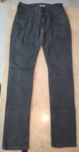 Desapego calça jeans azul escuro feminina Barreds tam 36 COM desgaste