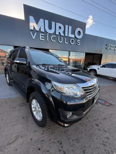 Toyota Hilux SW4 SRV D4-d 4X4 3.0 TDI Dies. AUT 2015