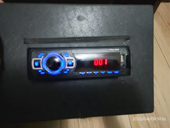 Rádio Multilaser 