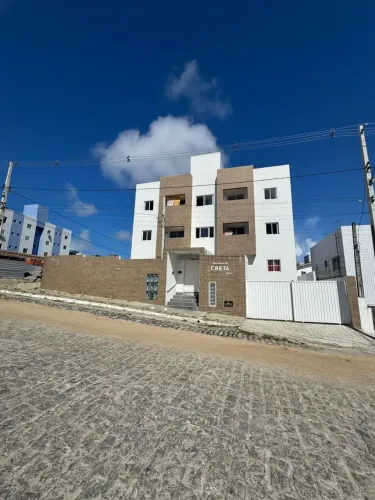 Aluga-se apartamento no Parque do Sol térreo, dois quartos sendo um suite